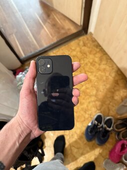 Prodám a nebo vyměním IPhone 12 64 gb - 5