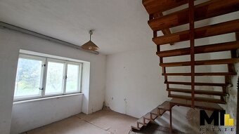 Prodej rodinného domu (5+1) o velikosti 170 m2 v obci Dolní - 5