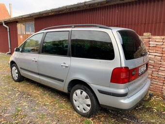 Volkswagen Sharan - 1.9TDI, Family - 5