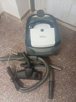 Víceúčelový vysavač Bosch BWD41720 tyrkysový - 5