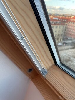 Plisé na střešní okno VELUX FHL MK08 1016S - 5