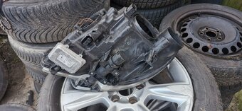 Prave predni svetlo skoda superb 2 xenon - 5