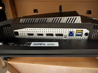 Prodám OLED monitor 27" AOC AGON AG276QZD2 - 5