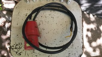 Zásuvka 380V s kabelem - 5