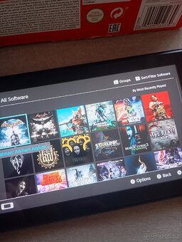 Nintendo switch upravený softwarem na stahování her zdarma - 5