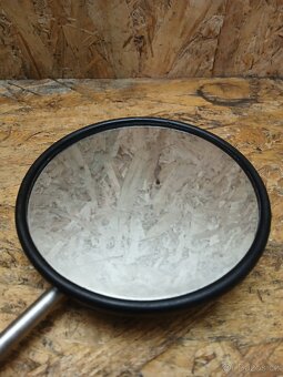 Zpětné zrcátko - 5