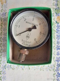 Manometr vakuometr , rok výroby 1956 - 5