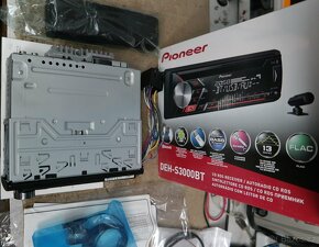 Pioneer DEH-S3000BT CD USB origo balení - 5