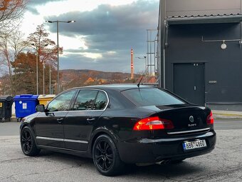►► ŠKODA SUPERB 2.0 TDI 103 KW • DSG • COLUMBUS ◄◄ - 5