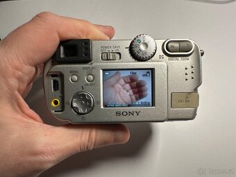 Sony Cyber-shot DSC-P31 - 5