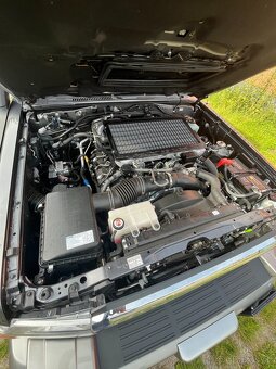 Toyota Land Cruiser 79 - 5