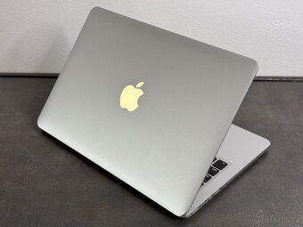 Macbook Pro 13" 2015 256GB / i5 / 16GB - DPH - 5