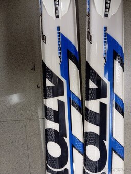 Kvalitní set pro pány lyže,hůlky, přeskáče - možný dovoz - 5