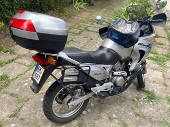 Honda XLV 650 Transalp, nízký nájezd s řadou příslušenství - 5