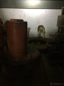 DT 75 pásový traktor buldozer - 5