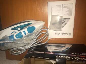 Nová napařovací žehlička - 5