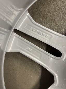 Originál audi kola 255/45/20 - 5