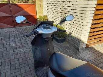Aprilia SportCity 200 - 5