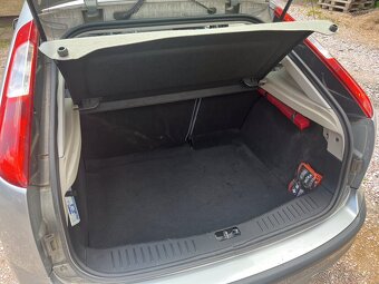 Ford Focus 1,6 benzín - 5