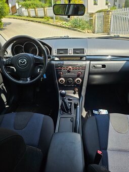 Mazda 3 sedan 1.6 77 kW - 5