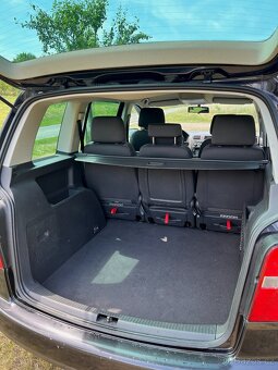 Touran 2.0 FSI 110kw 2004 - 5