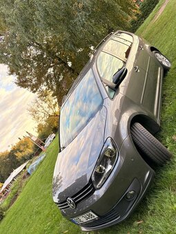 Volkswagen Touran 2.0 103 kW 7 mistny - 5