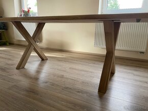 Dubový jídelní stůl - 5