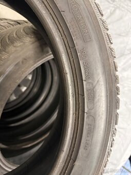 prodám zimní 215/65/16 Michelin - 5