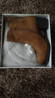 Nové zateplené hnědé kotníčkové boty vel. 38 - 5