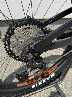 Karbonové elektrokolo velikost M, jako nové - 5