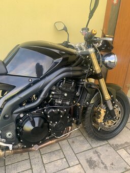 Triumph SPEED TRIPLE 1050 - 5