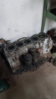 Blok motoru Volvo D5244T - 5