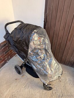 Kočárek Petite&Mars Street s bohatým příslušenstvím - 5