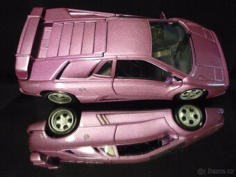 Lamborghini Diablo fialové Naisto 1/18 - 5