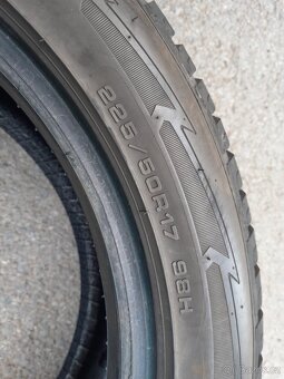 zimní pneu osobní Goodyear 225/50 R17 98h,sada 4ks - 5