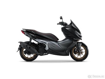 Malaguti Madison 125 ABS akční cena 77990 + helma zdarma - 5