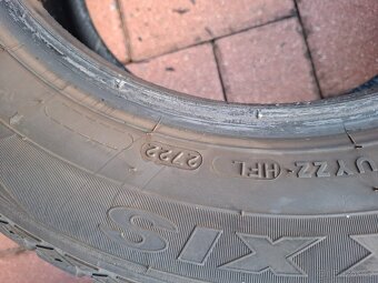 CELOROČNÍ PNEU MAXXIS 205 60 15 - 5