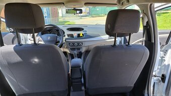 Renault Megane III, 1.6i - 5
