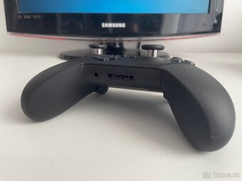 XBOX Elite Series 2 ovladač - 5