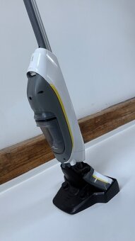 Podlahový mycí stroj KÄRCHER FC 5 Cordless Premium White bat - 5