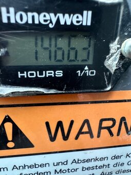 Bagr Takeuchi TB250 - 5