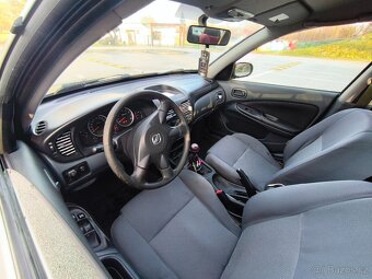 Nissan Almera 1.5 72kw 2005 - 5