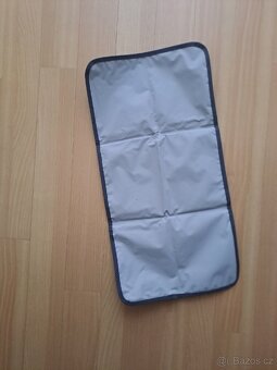 Přebalovací taška s podložkou - 5
