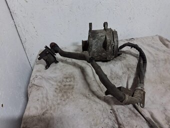 Kompresor klimatizace VW 5n0820803 - 5