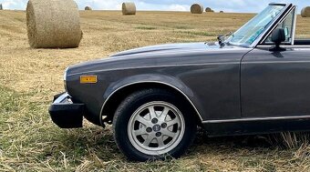 Fiat 124 Spider 2000 - 5