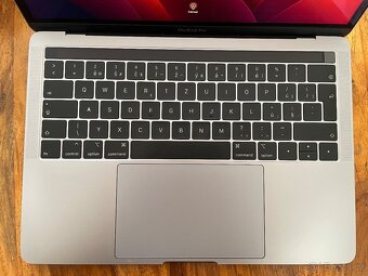 MacBook PRO 13 (2018) / Space Gray / 256GB / Touch Bar - 5