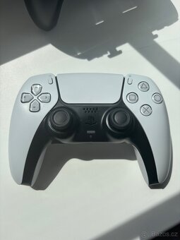 PlayStation 5 s mechanikou (2 ovladače) - 5