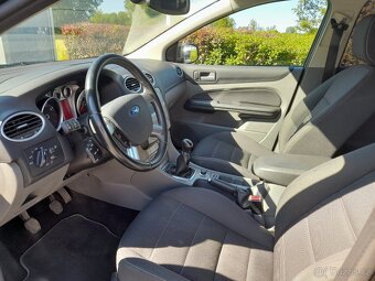 Ford focus kombi II 1,6 benzín - 5