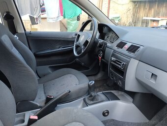 Škoda Fabie 2003 ,1.2 HTP - 40kw - 5