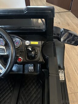 Elektrické auto mercedes 6x6 s dvěma baterii - 5